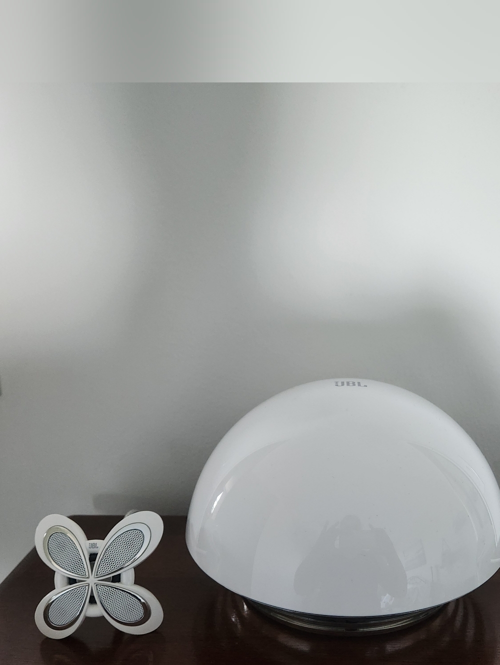 JBL SPYRO Speaker In White